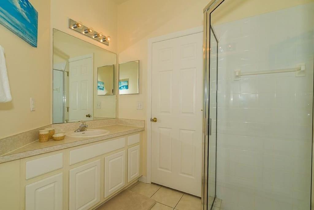 2025 Vacation Savings Secure Your Spot Today Orlando Exterior photo